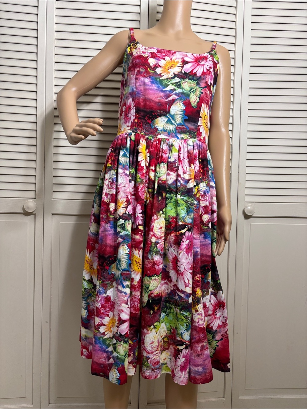 Tatyana Retro Style Pinup Floral Pleated Fit & Flare Dress in Multicolor Medium